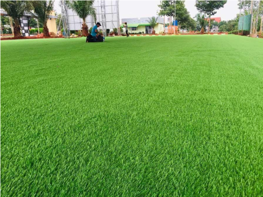 Sân cỏ bóng đá nhân tạo được đánh giá cao về chất lượng